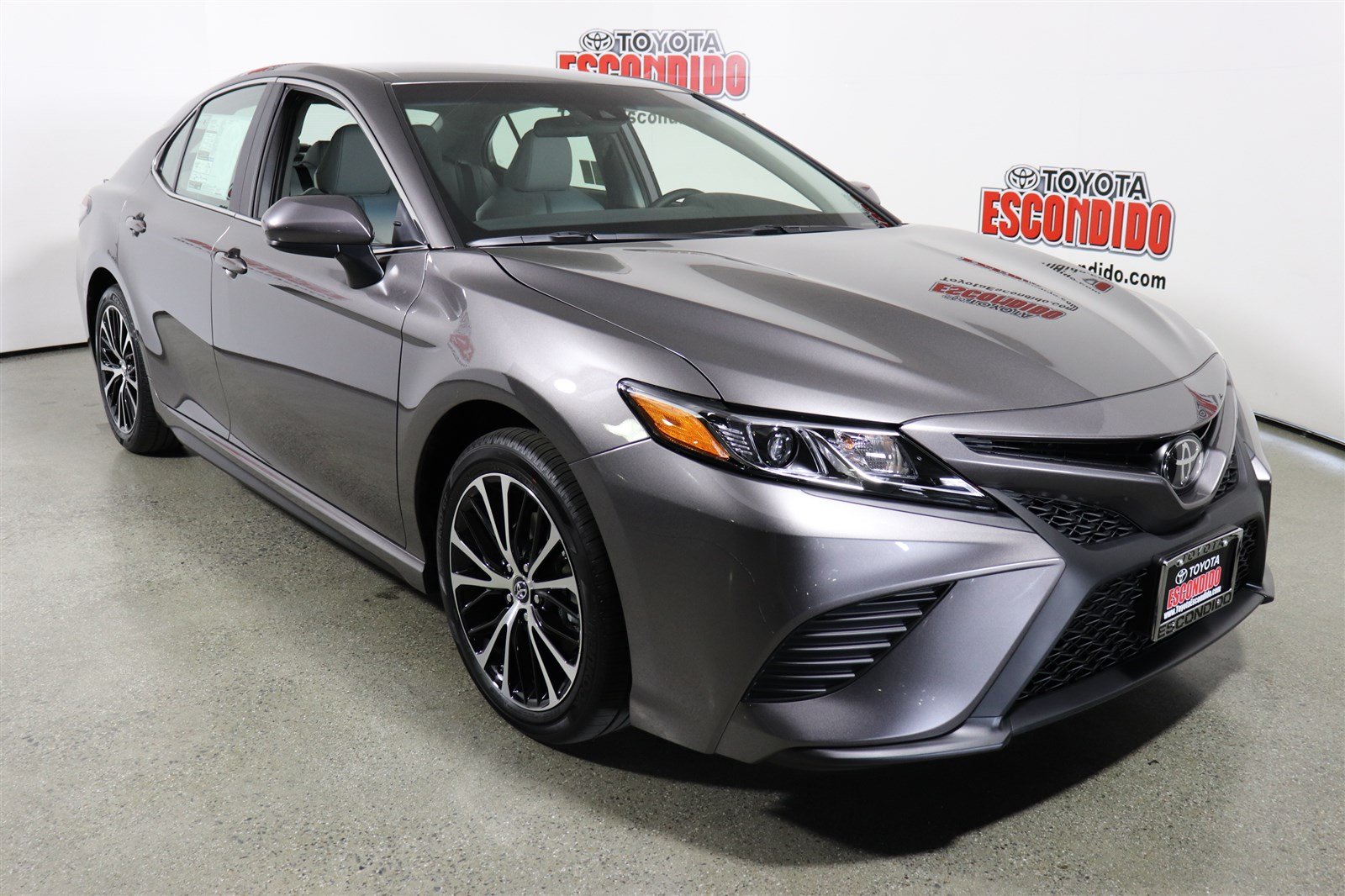 New 2018 Toyota Camry SE 4dr Car in Escondido #1018016 | Toyota Escondido